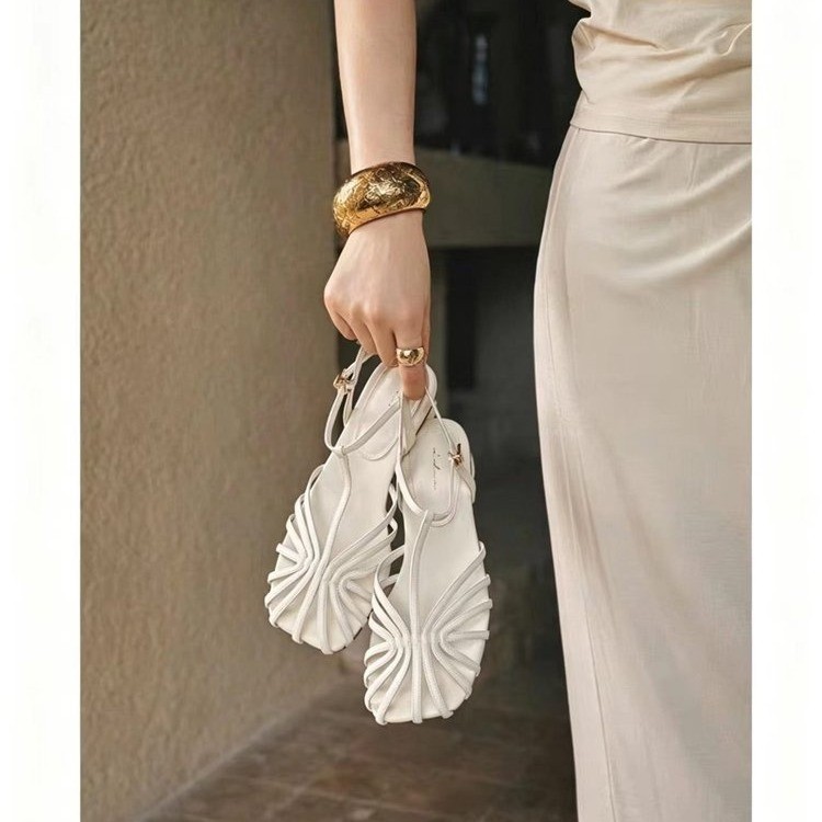 French-style Vintage Woven Toe – обзор и цена Vintage Fashion In 2026
