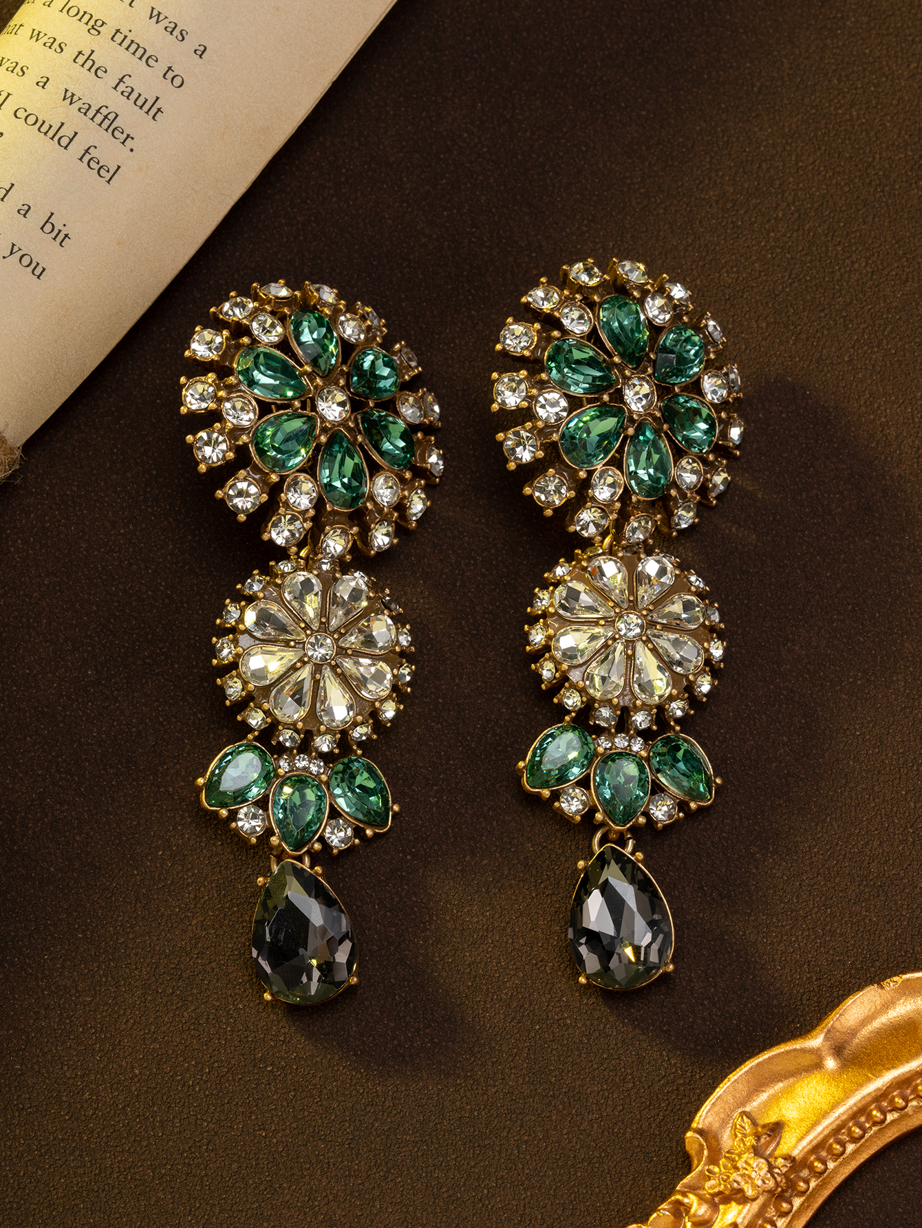 1 Pair of Vintage Rhinestone-E – обзор и цена Vintage Fashion Events
