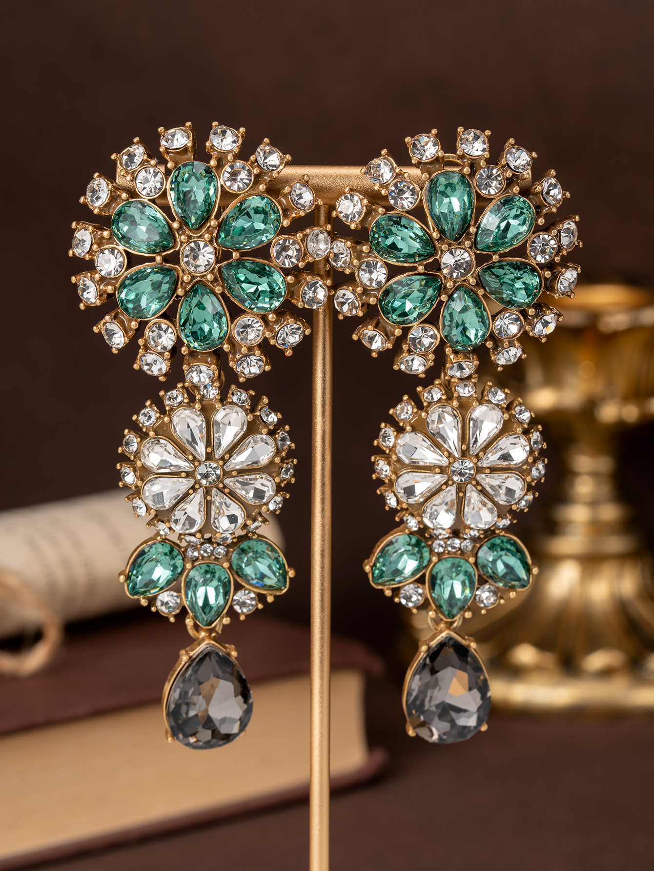 1 Pair of Vintage Rhinestone-E – обзор и цена Vintage Fashion Events