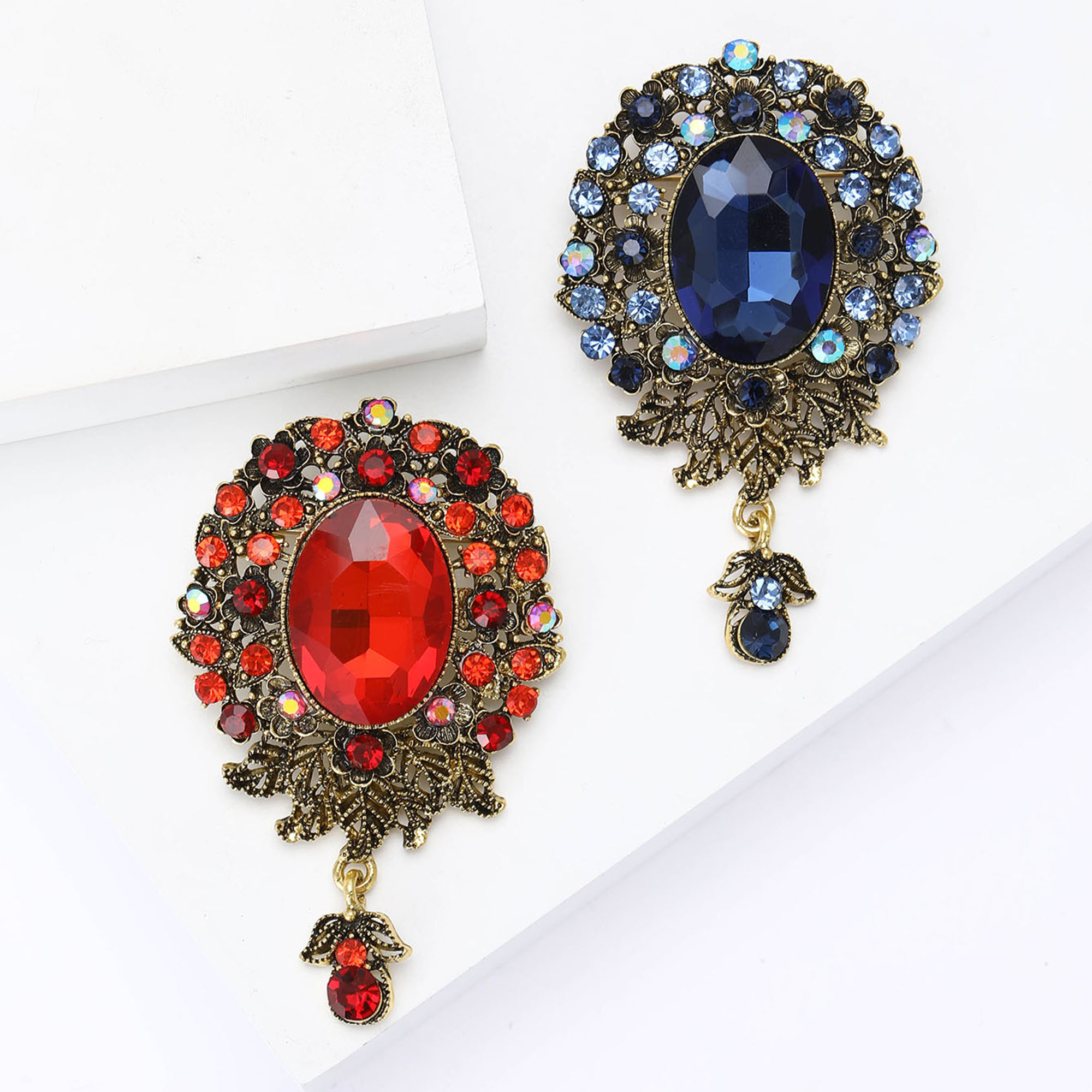 Vintage Rhinestone Palace Broo – обзор и цена Vintage Fashion Events